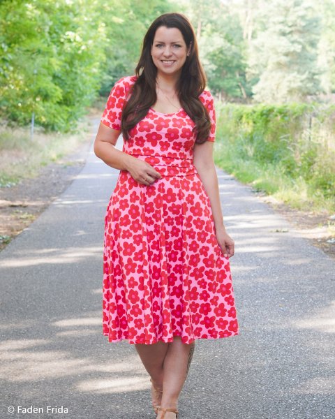 Viskosejersey Happy Flowers by Cherry Picking pink